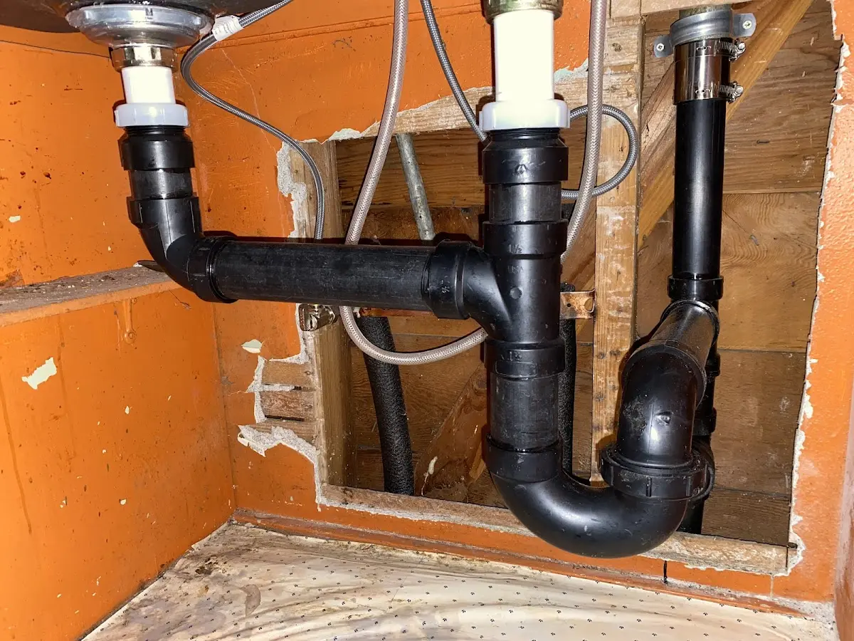 Professional Garbage Disposal Repair equipment and tools on the job in Loudoun Valley Estates